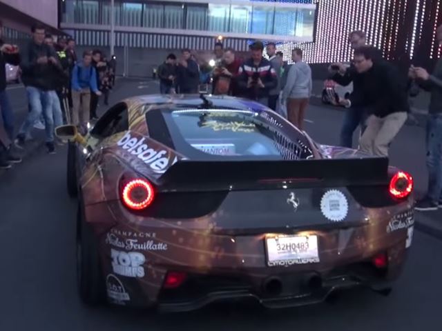 Liberty Walk Ferrari 458 в стиле анимэ